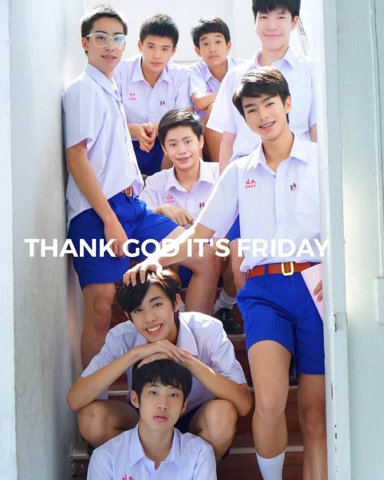 Слава богу, это пятница - главный постер